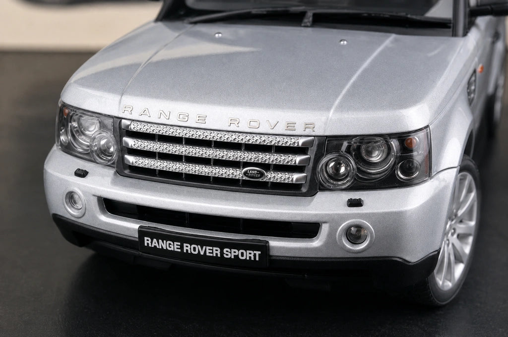 AutoArt Land Rover 2002 Range Rover Silver 1:18 – Modello da collezione pressofuso