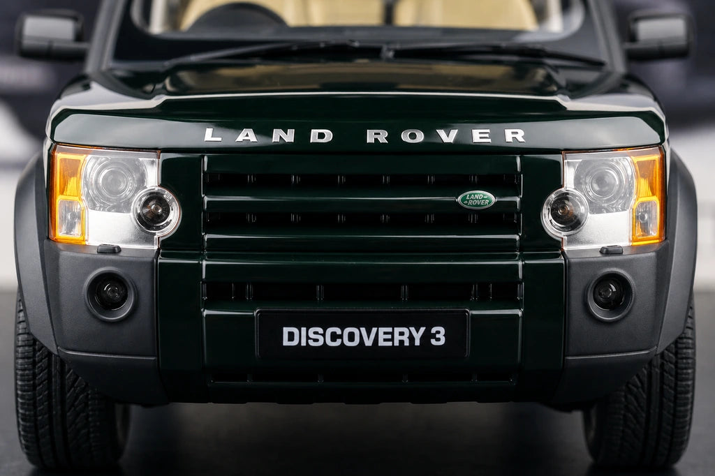 AutoArt Land Rover 2004 ديسكفري 3 جرين 1:18 – نموذج معدني قابل للجمع من القالب المصبوب