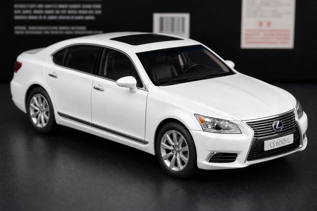 AutoArt Lexus 2007 LS600hL White 1:18 – Modello da collezione in metallo pressofuso