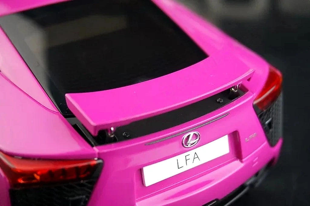 AutoArt Lexus 2010 LFA Pink 1:18 – Modello da collezione in pressofusione
