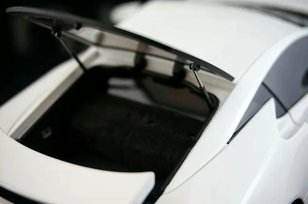 AutoArt Lexus 2010 LFA White 1:18 – Modello da collezione in pressofuso