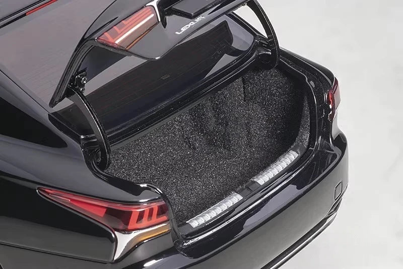 AutoArt Lexus 2017 LS 500h Black 1:18 – Collectible Diecast Model Die-Cast