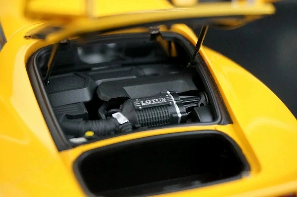 AutoArt Lotus 2006 Exige S Yellow 1:18 – نموذج معدني قابل للجمع من القالب المصبوب