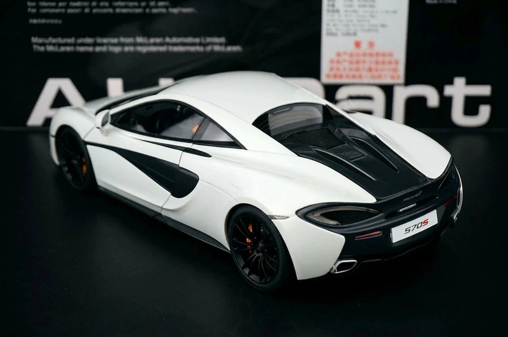 AutoArt McLaren 2015 570S White 1:18 – Modello da collezione in metallo pressofuso