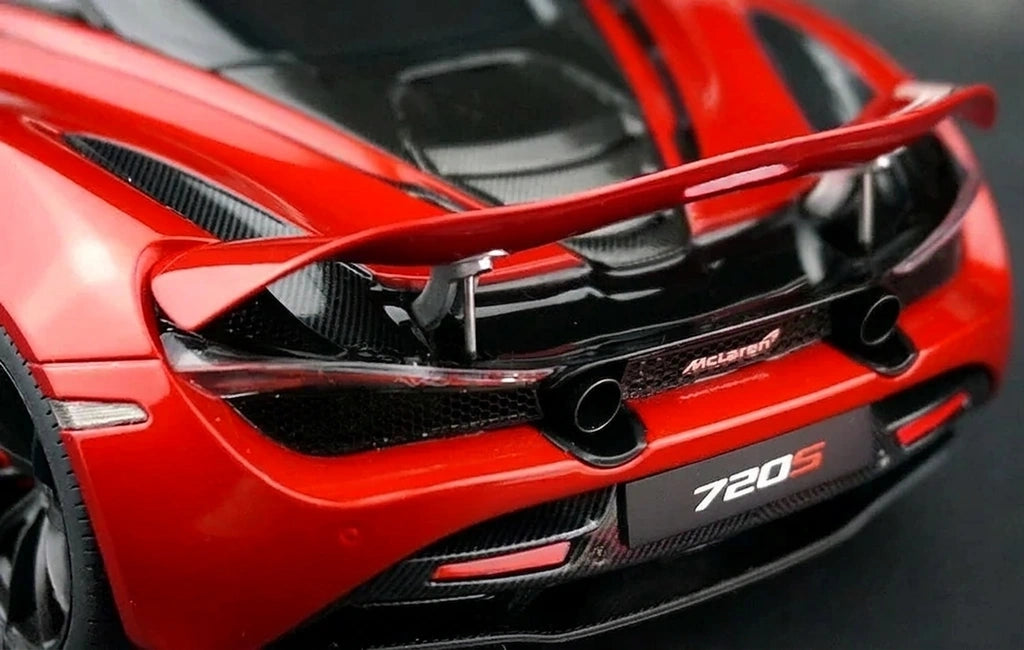 AutoArt McLaren 2017 720S Burgundy 1:18 – نموذج معدني قابل للجمع مصبوب، مصبوب.