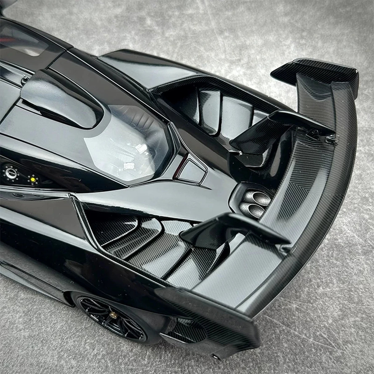 AutoArt McLaren 2019 Senna GTR Black 1:18 – Collectible Diecast Model Die-Cast