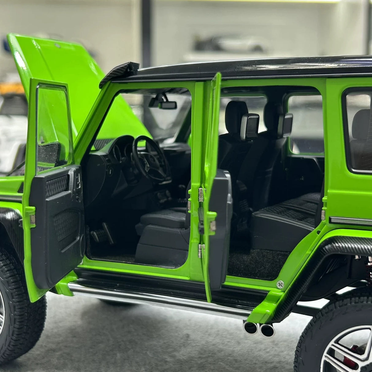 AutoArt Mercedes-Benz 2015 G 500 4x4 cuadrado Alien Green 1:18 – Modelo de fundición a presión coleccionable