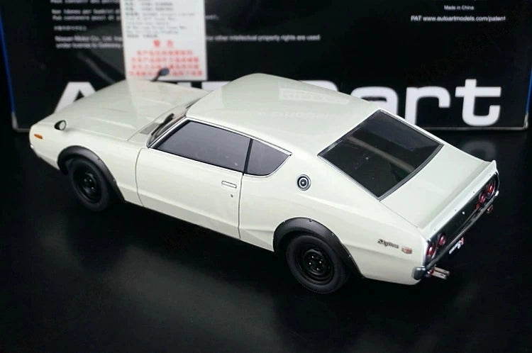 AutoArt Nissan 1973 Skyline 2000 GT-R KPGC110 White 1:18 – Modello Pressofuso da collezione
