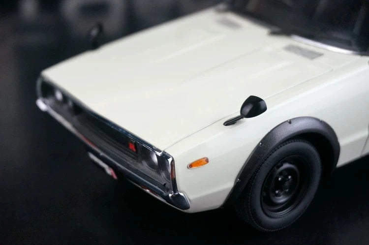 AutoArt Nissan 1973 Skyline 2000 GT-R KPGC110 White 1:18 – Modello Pressofuso da collezione
