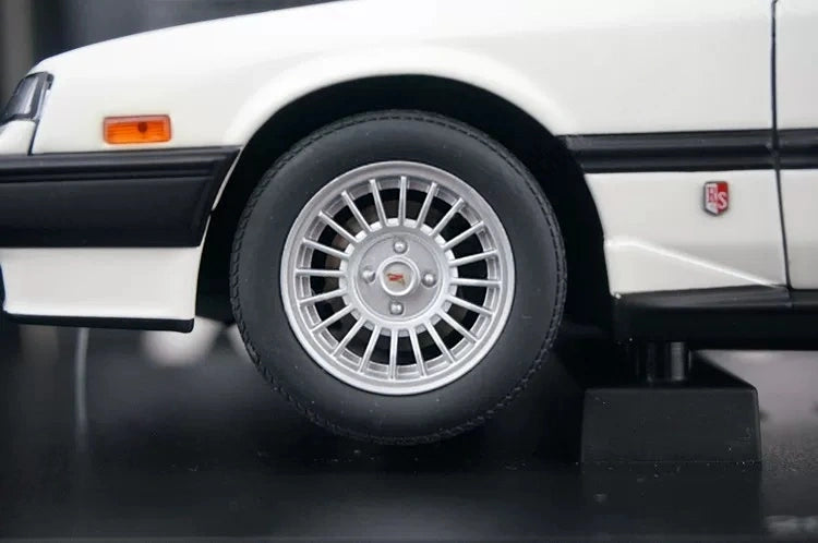 AutoArt Nissan 1983 Skyline 2000 Turbo RS-X DR30 White 1:18 – Modello da collezione pressofuso