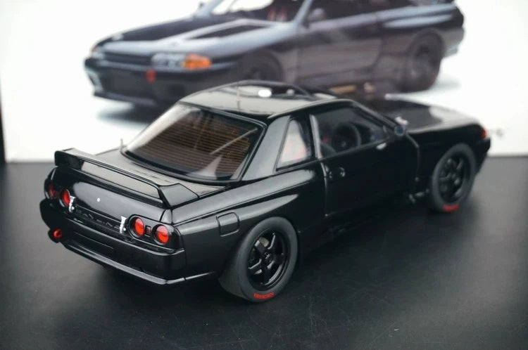 AutoArt Nissan 1989 Skyline GT-R R32 Body Single Black 1:18 – Modello da collezione pressofuso