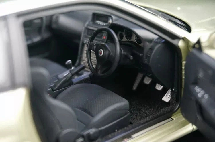 AutoArt Nissan 2000 Skyline GT-R R34 V-Spec II BBS Wheel Gold 1:18 – Modello da collezione pressofuso