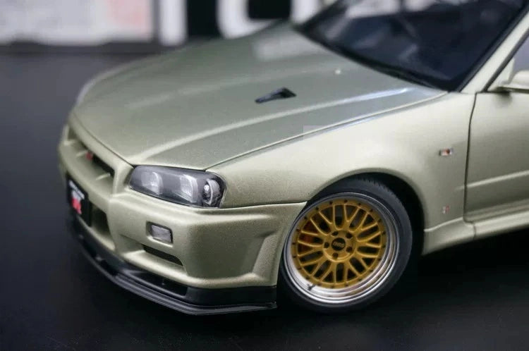 AutoArt Nissan 2000 Skyline GT-R R34 V-Spec II BBS Wheel Gold 1:18 – Modello da collezione pressofuso