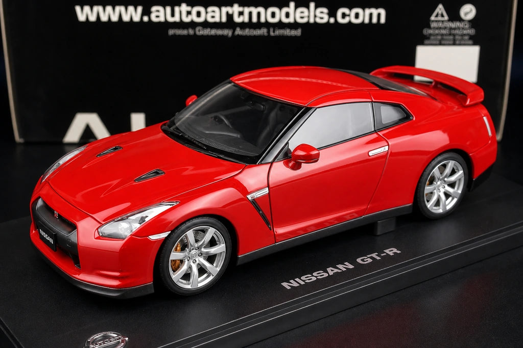 AutoArt Nissan 2009 GT-R R35 ريد 1:18 – نموذج معدني قابل للجمع مصبوب.
