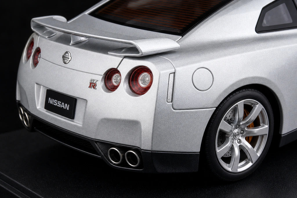 AutoArt Nissan 2009 GT-R R35 Silver 1:18 – Modello Pressofuso da collezione