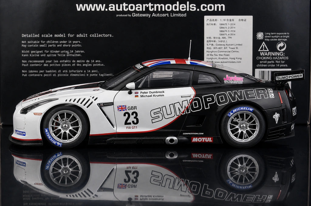 Nissan 2010 GT-R R35 FIA GT1 #23 1:18 modello collezionabile in metallo pressofuso di AutoArt - vista 3