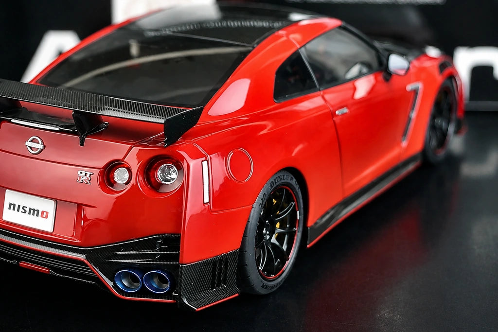 AutoArt Nissan 2017 GT-R R35 Nismo Red 1:18 – Modello da collezione in pressofuso