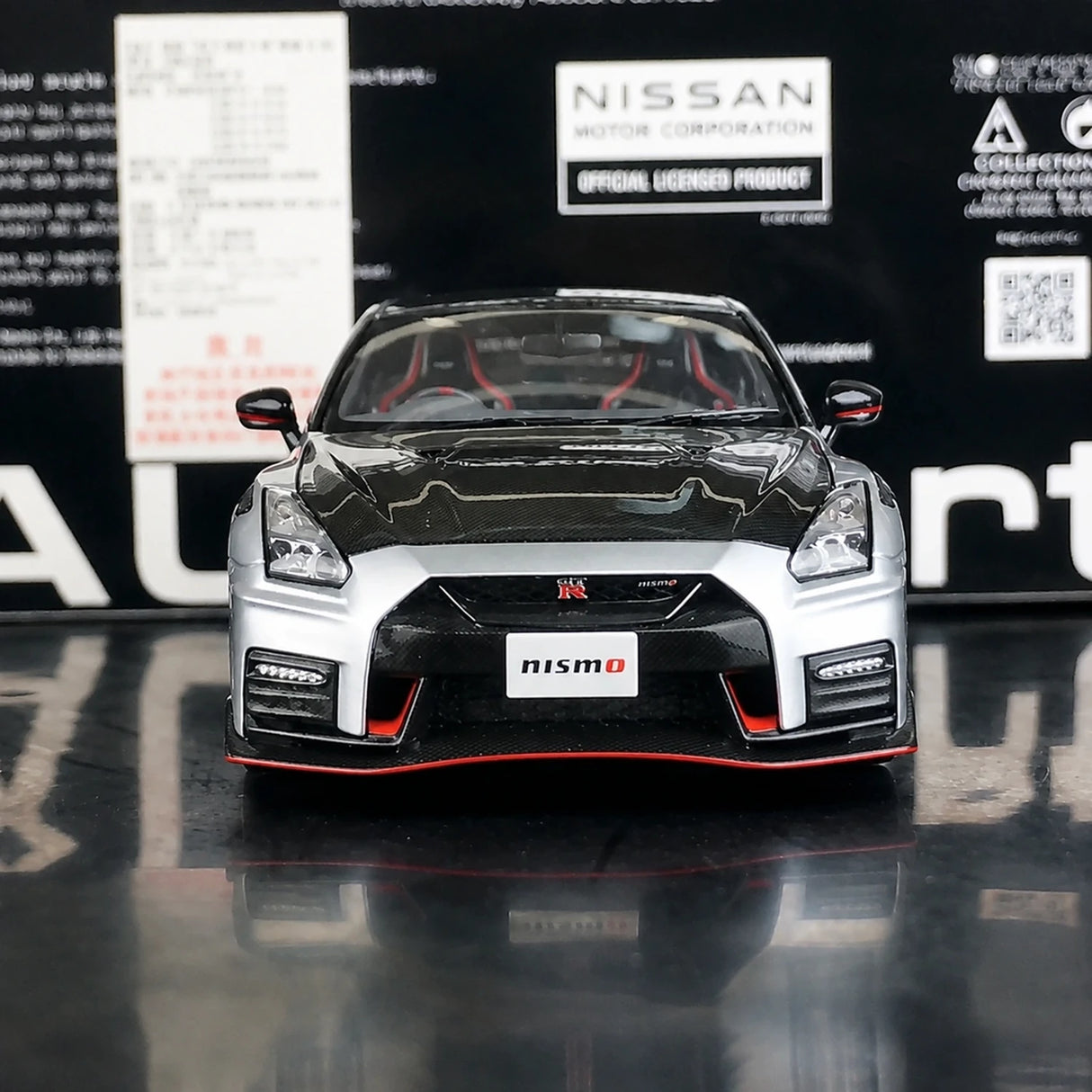 AutoArt Nissan 2017 GT-R R35 Nismo Silver 1:18 – Modello da collezione pressofuso