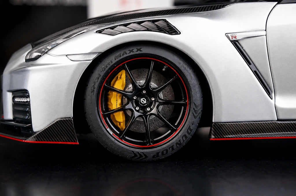 AutoArt Nissan 2017 GT-R R35 Nismo Silver 1:18 – Modello da collezione pressofuso