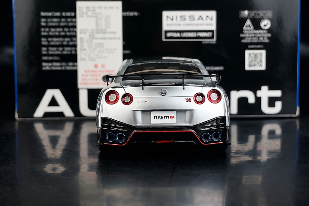 AutoArt Nissan 2017 GT-R R35 Nismo Silver 1:18 – Modello da collezione pressofuso