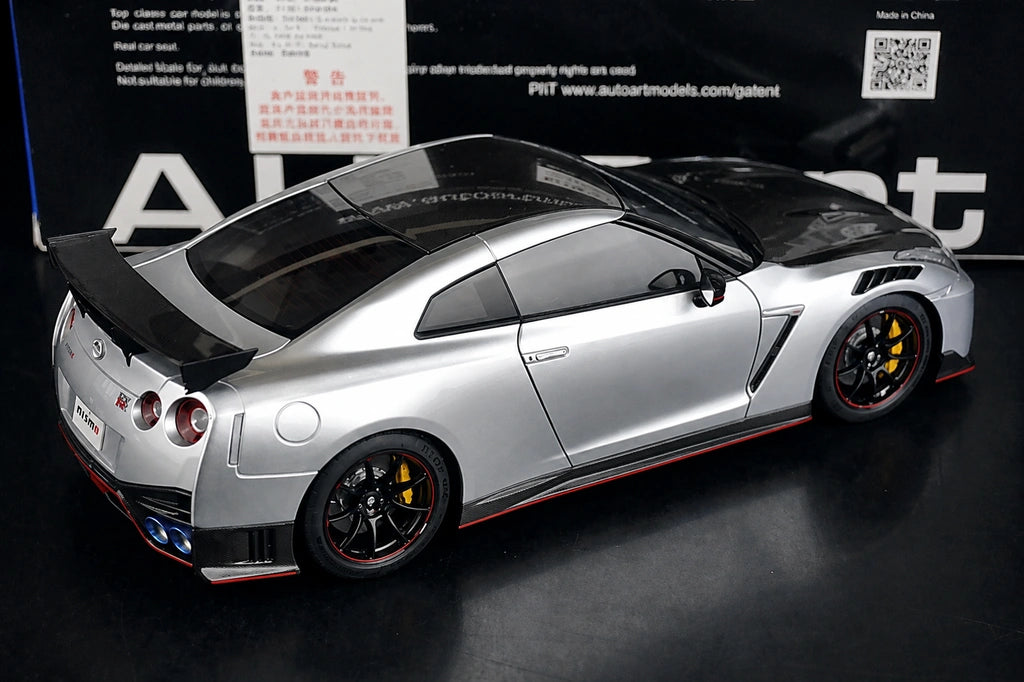 AutoArt Nissan 2017 GT-R R35 Nismo Silver 1:18 – Modello da collezione pressofuso