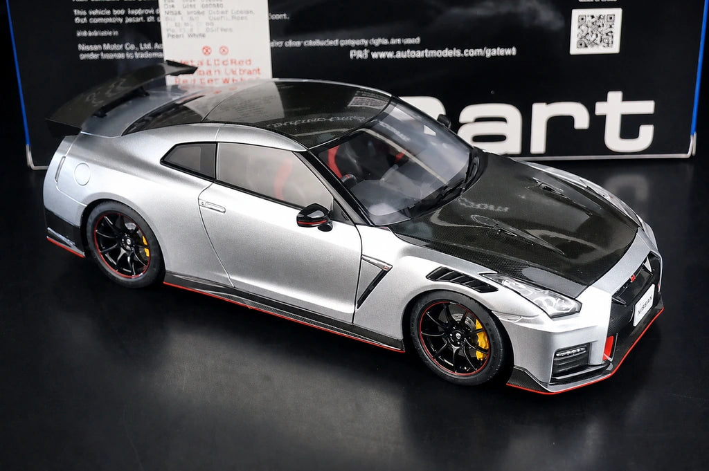 AutoArt Nissan 2017 GT-R R35 Nismo Silver 1:18 – Modello da collezione pressofuso