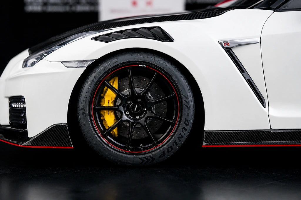 AutoArt Nissan 2017 GT-R R35 Nismo White 1:18 – Modello da collezione pressofuso