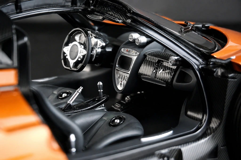 AutoArt Pagani 2011 Huayra Bronze 1:18 – Modello da collezione pressofuso