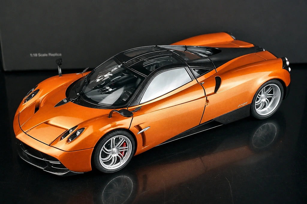 AutoArt Pagani 2011 Huayra Bronze 1:18 – Modello da collezione pressofuso