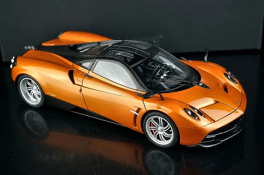 AutoArt Pagani 2011 Huayra Bronze 1:18 – Modello da collezione pressofuso