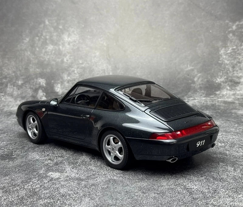 AutoArt Porsche 1995 911 993 Carrera 1:18 – Collectible Diecast Model Die-Cast