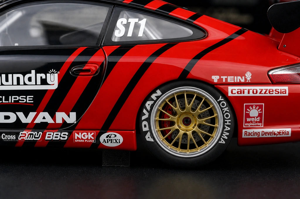1:18 Porsche 2005 911 996 GT3 Super Taikyu #25 model car by AutoArt - view 11