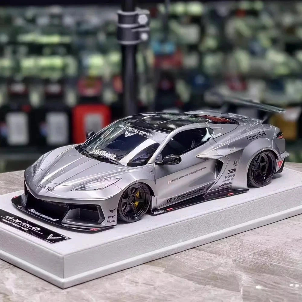 BBA Chevrolet 2020 Corvette C8 LBWK szerokonadwozowy srebrny 1:18 – kolekcjonerski model żywicy z żywicy