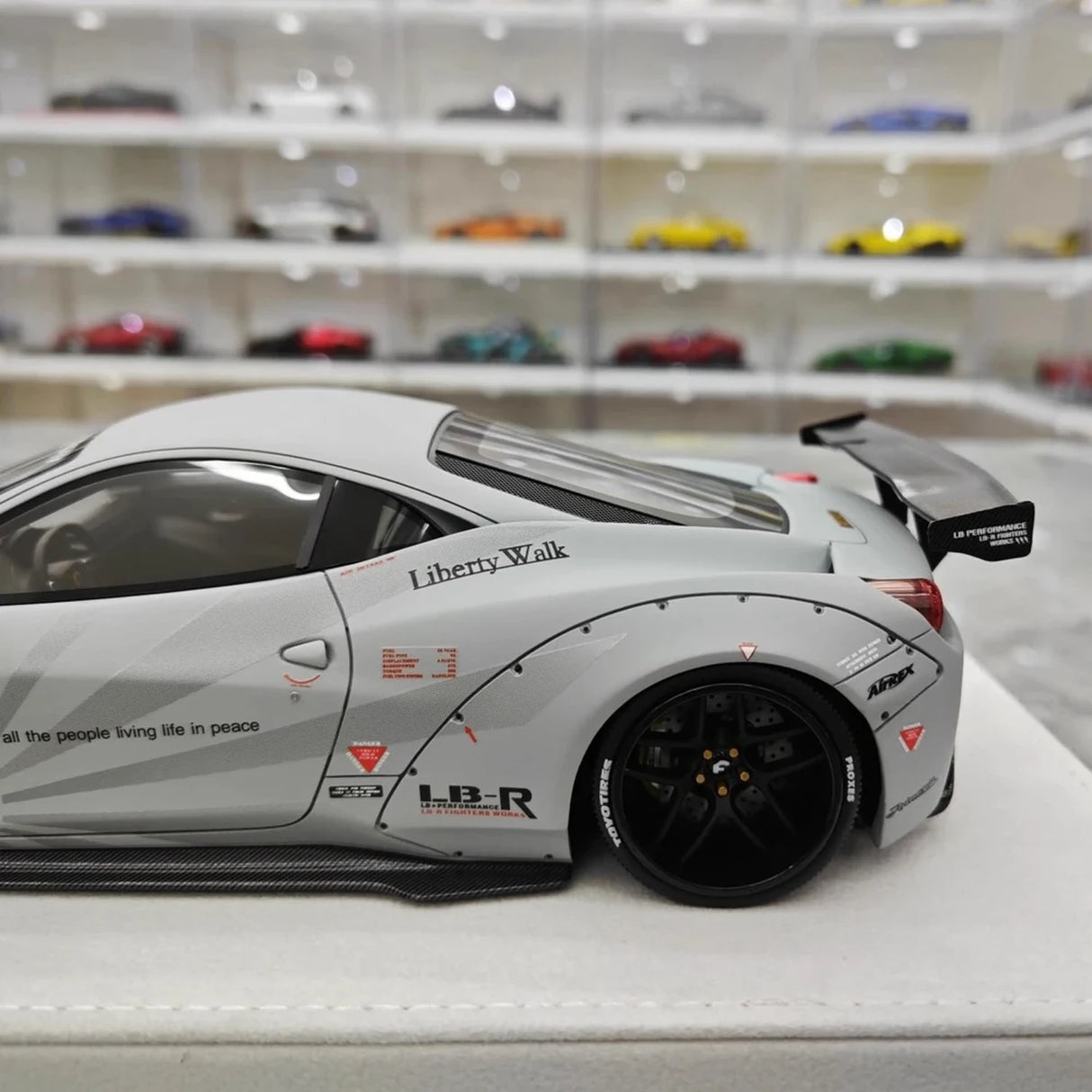 BBA Ferrari 2009 458 Italia LBWK Gray 1:18 – Collectible Resin Model Resin