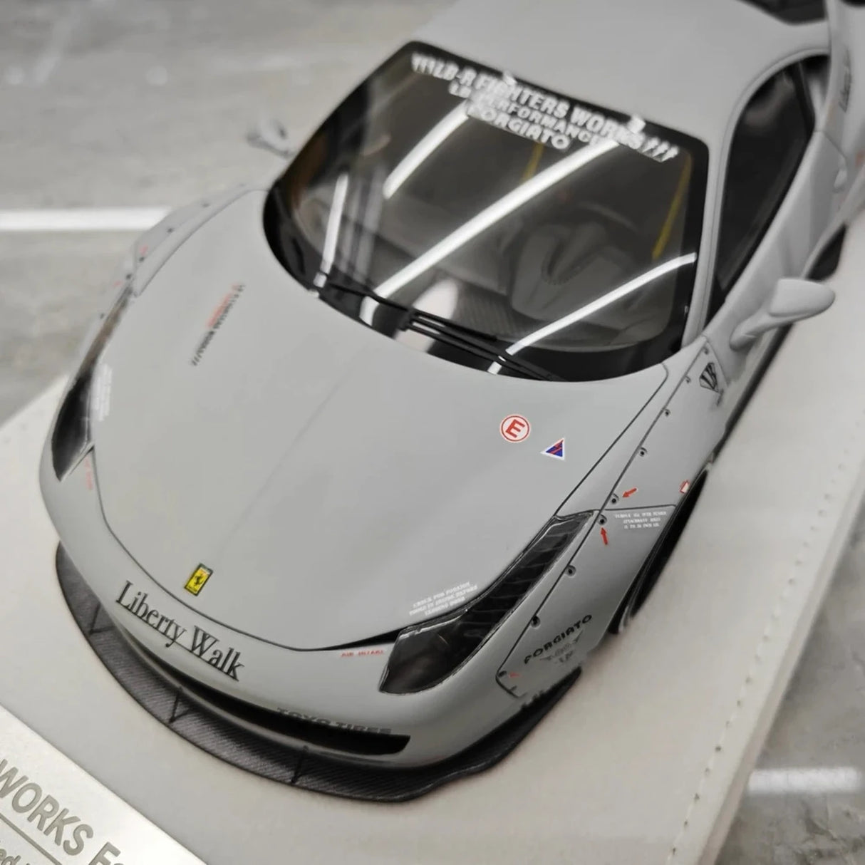 BBA Ferrari 2009 458 Italia LBWK Gray 1:18 – Collectible Resin Model Resin
