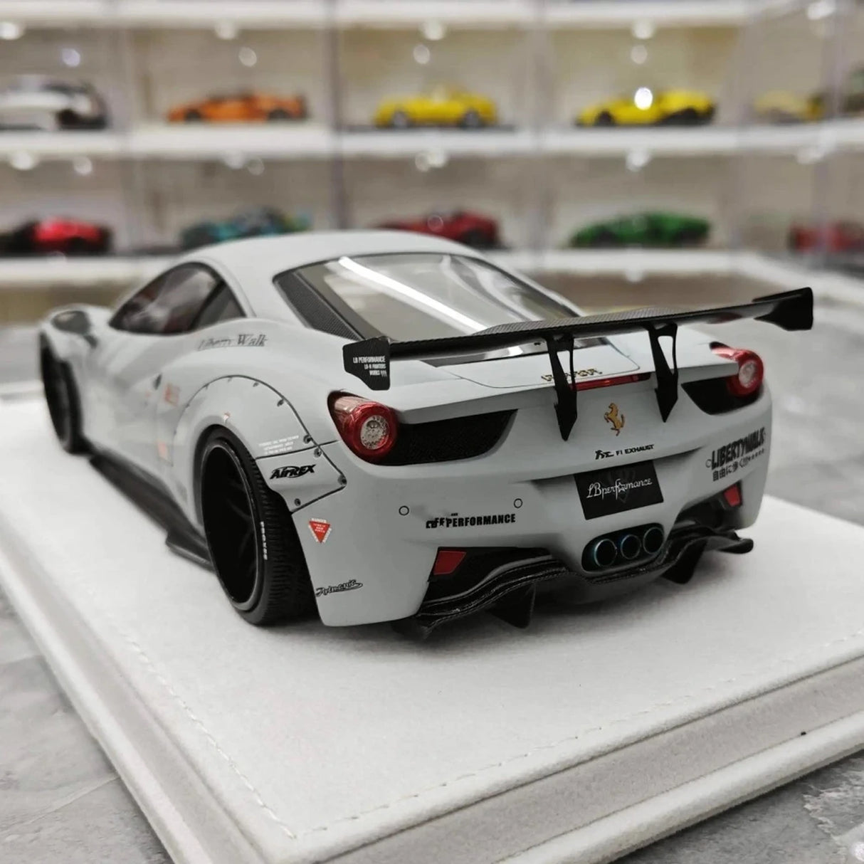 BBA Ferrari 2009 458 Italia LBWK Gray 1:18 – Collectible Resin Model Resin