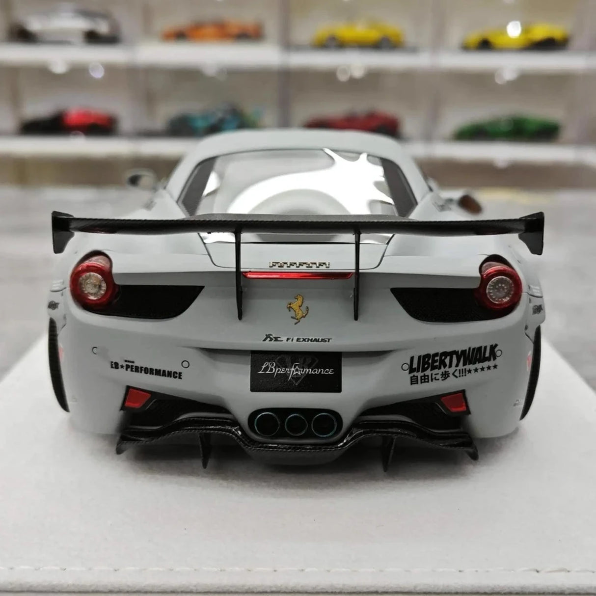 BBA Ferrari 2009 458 Italia LBWK Gray 1:18 – Collectible Resin Model Resin