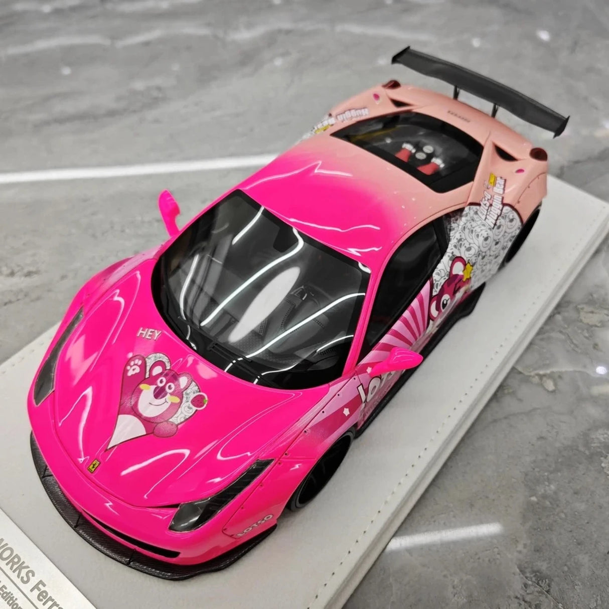 BBA Ferrari 2009 458 Italia LBWK Lotso 1:18 – kolekcjonerska żywica modelowa żywica