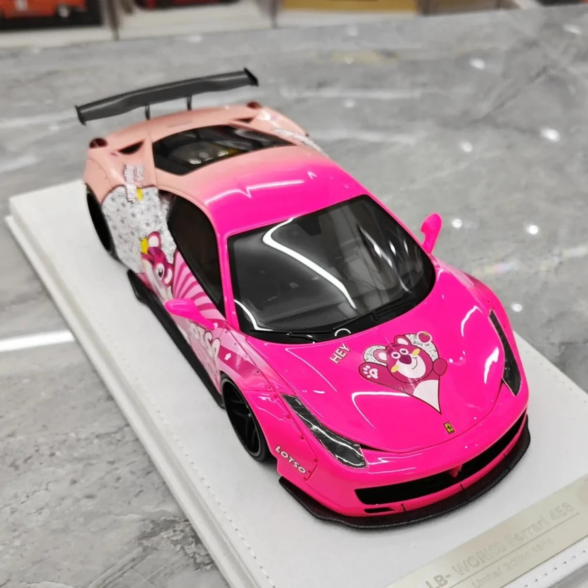 BBA Ferrari 2009 458 Italia LBWK Lotso 1:18 – kolekcjonerska żywica modelowa żywica