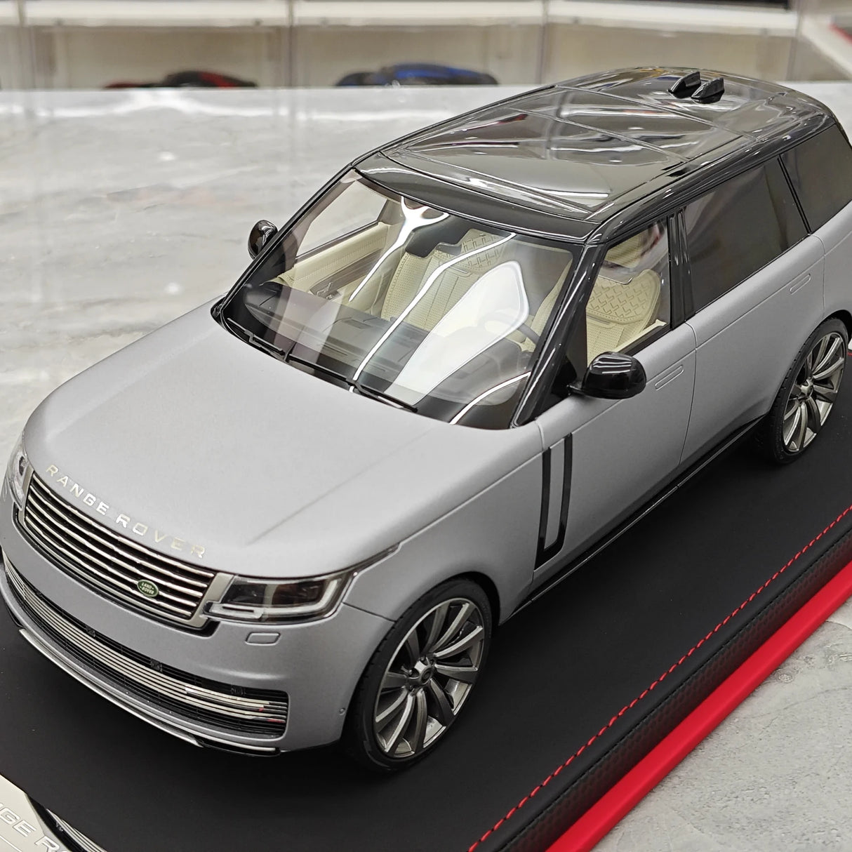 BBA Land Rover 2018 Range Rover Autobiografia LWB Gray 1:18 – Collezionabile Resina Modello di Resina