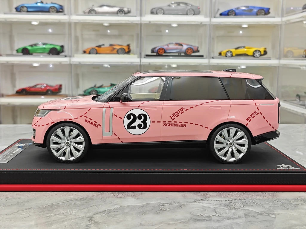 BBA Land Rover 2018 Range Rover SVAutobiography Long Wheelwalk Pink Pig 1:18 – Resina modello in resina da collezione