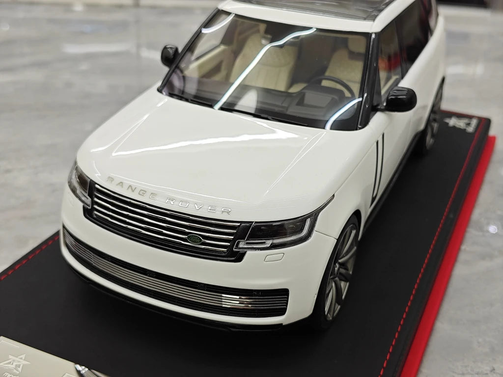 BBA Land Rover 2018 Range Rover SVAutobiografia Bianco a passo lungo 1:18 – Resina modello in resina collezionabile