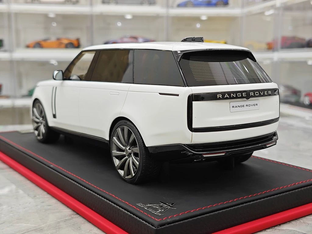 BBA Land Rover 2018 Range Rover SVAutobiografia Bianco a passo lungo 1:18 – Resina modello in resina collezionabile