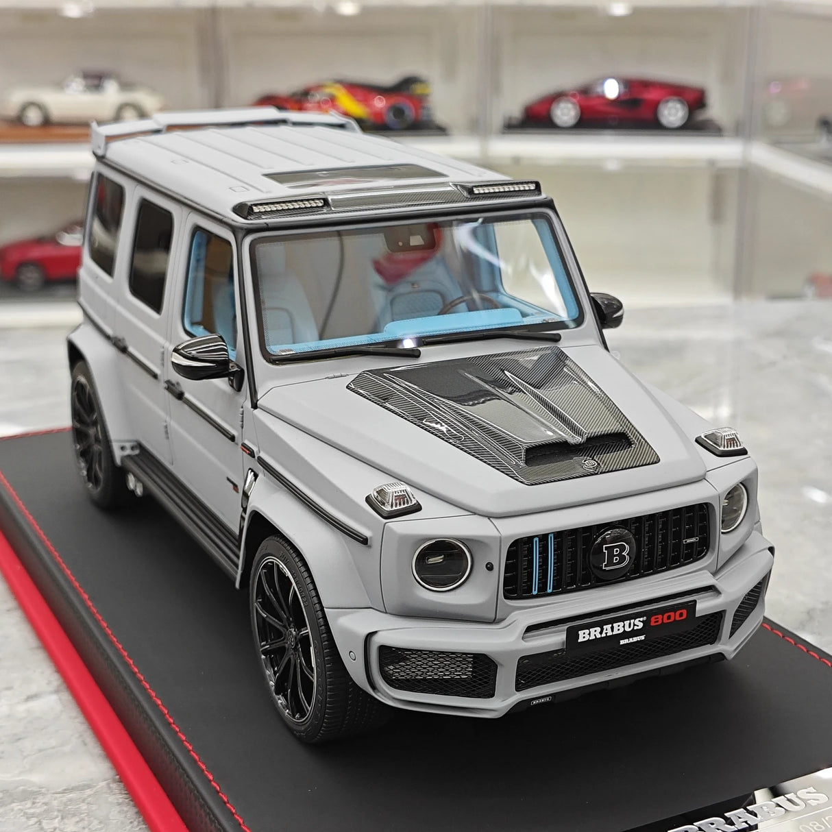 BBA Mercedes-Brabus 2025 G800 Matte Battle Gray 1:18 – Résine de modèle en résine de collection