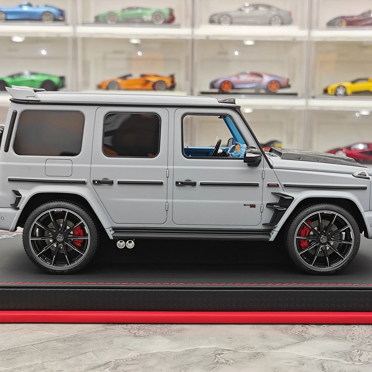BBA Mercedes-Brabus 2025 G800 Matte Battle Gray 1:18 – Résine de modèle en résine de collection