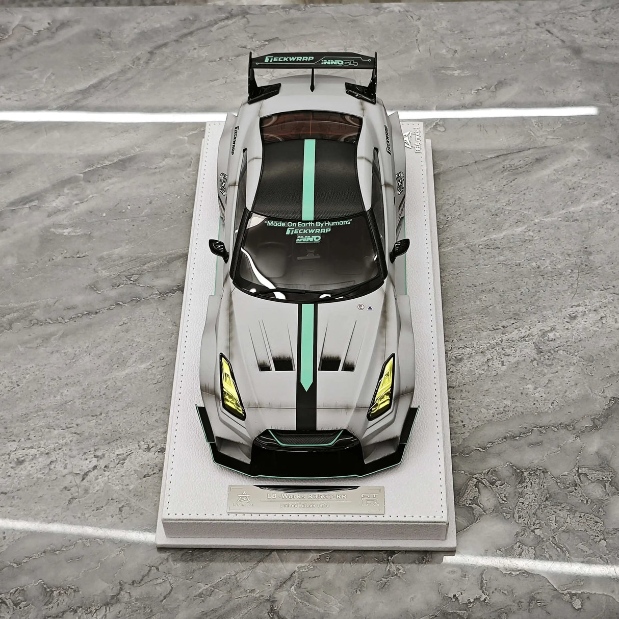 BBA Nissan 2024 GT-R R35 35GT-RR Gray 1:18 – Resina da collezione per modelli in resina