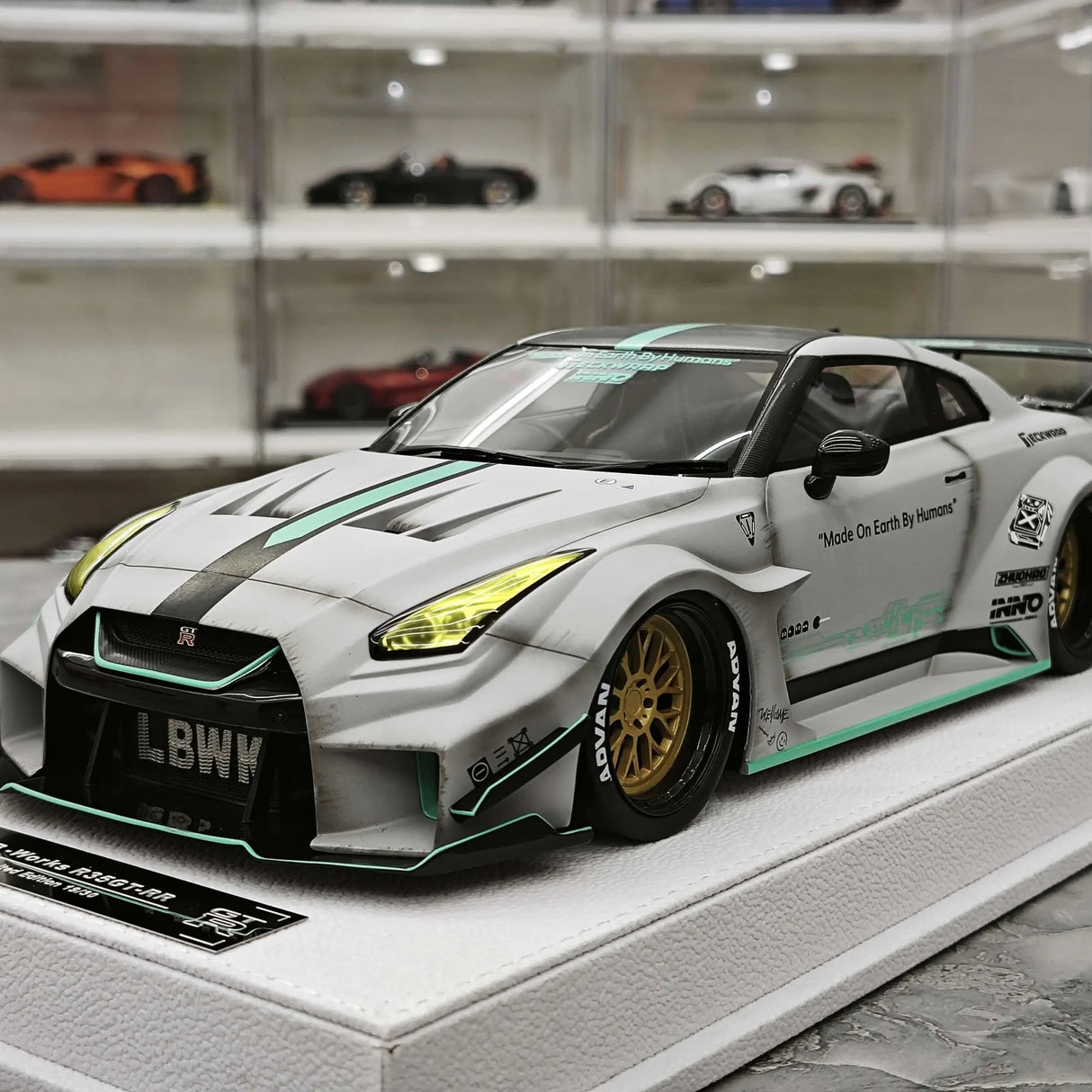BBA Nissan 2024 GT-R R35 35GT-RR Gray 1:18 – Resina da collezione per modelli in resina