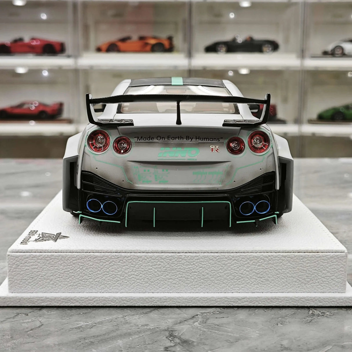 BBA Nissan 2024 GT-R R35 35GT-RR Gray 1:18 – Resina da collezione per modelli in resina