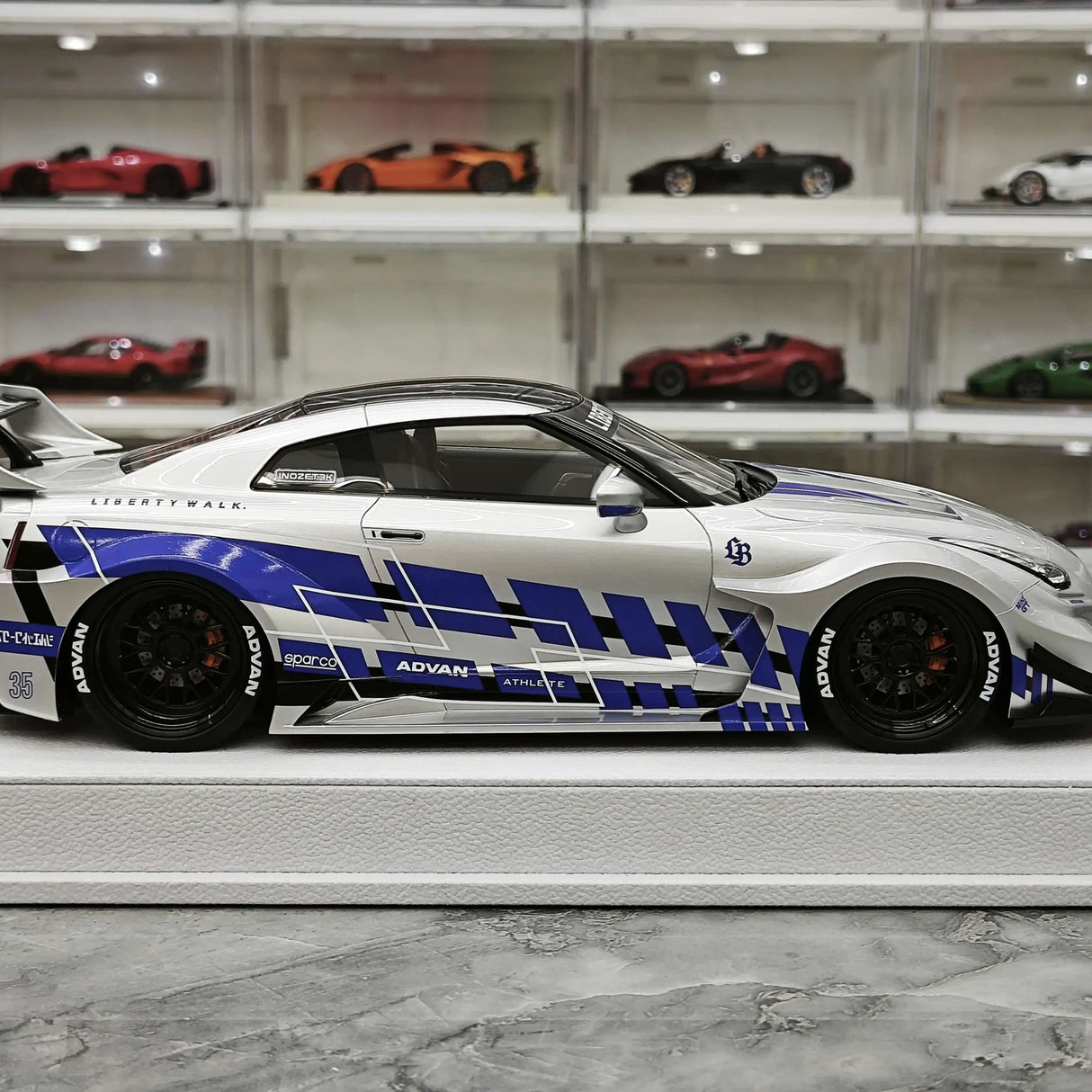 BBA Nissan 2024 GT-R R35 35GT-RR Silver 1:18 – Modello in resina collezionabile