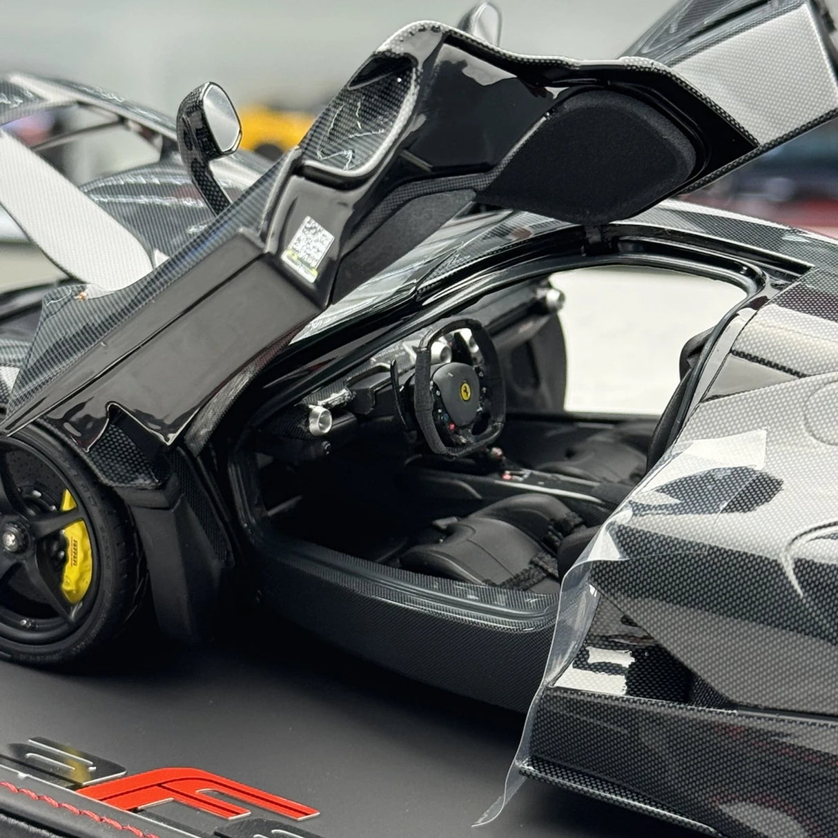BBR Ferrari 2013 LaFerrari Carbon Black 1:18 – Modello da collezione pressofuso